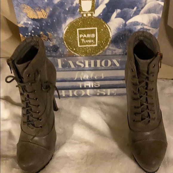 Booties - Picture 5 of 5